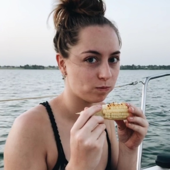 Meet your Posher, Shelby - Picture 1 of 1